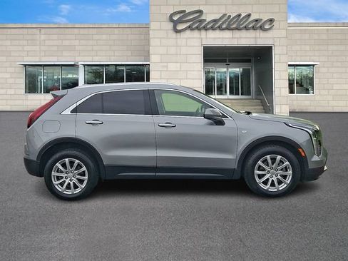 Certified 2023 Cadillac XT4 Luxury w/ Cold Weather Package AWD/4WD image 7