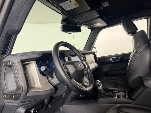 Used 2025 Ford Bronco Outer Banks w/ Sasquatch Package AWD/4WD image 24