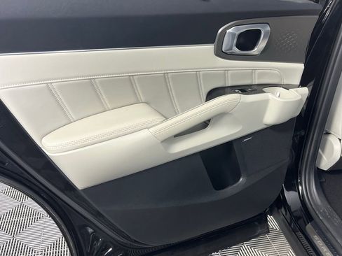 Used 2023 Kia Sorento SX Prestige image 27