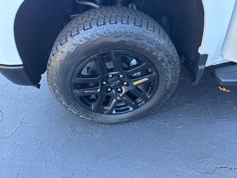 New 2025 Chevrolet Silverado 1500 LT Trail Boss w/ LT Trail Boss Premium Package image 14