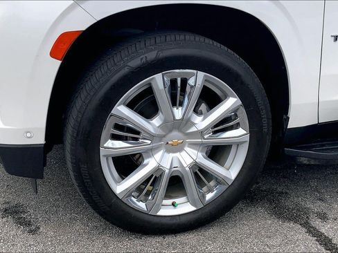 Used 2023 Chevrolet Tahoe High Country w/ Advanced Technology Package AWD/4WD image 9