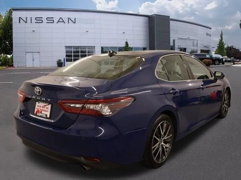 Used 2023 Toyota Camry XLE w/ Navigation Package FWD image 3