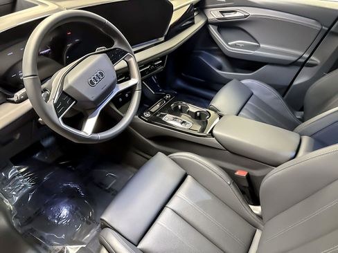New 2025 Audi Q6 e-tron Premium Plus image 9