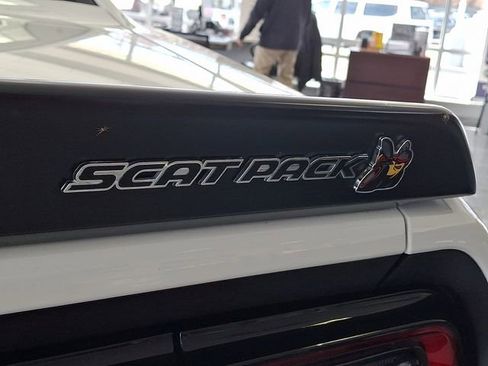 Used 2023 Dodge Challenger R/T Scat Pack RWD image 31