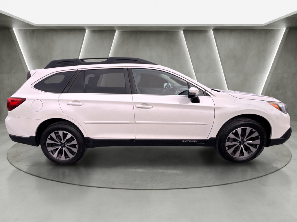 Used 2017 Subaru Outback 2.5i Limited AWD/4WD image 2