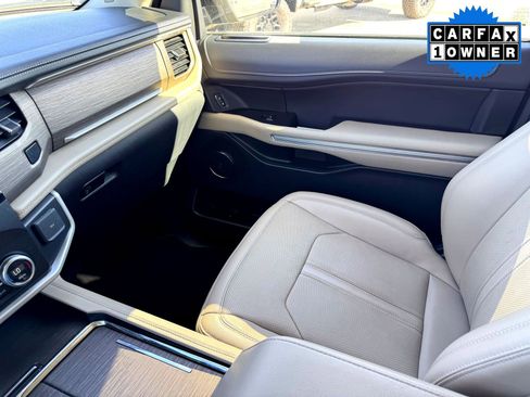 Used 2024 Ford Expedition Max Limited image 32