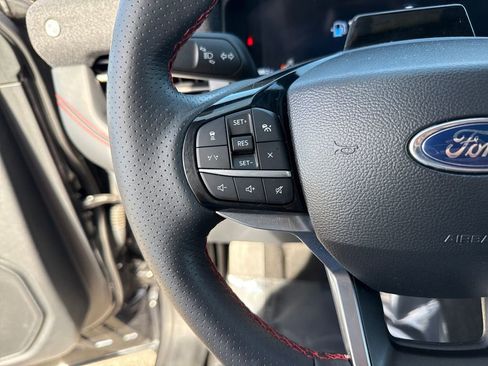 Used 2025 Ford Explorer ST-Line image 15