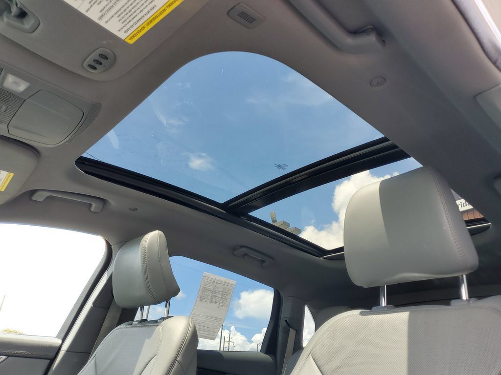 Used 2022 Lincoln Nautilus Reserve FWD image 7