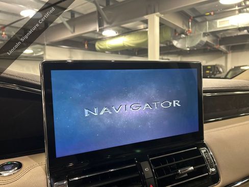 Used 2022 Lincoln Navigator L Reserve image 15