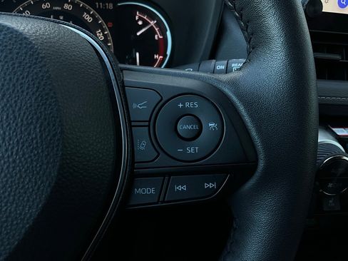 Used 2025 Toyota RAV4 XLE image 35