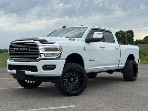 Used 2024 RAM 2500 Laramie w/ Safety Group AWD/4WD image 1