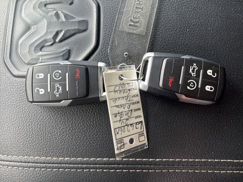 Used 2024 RAM 2500 Laramie w/ Towing Technology Group image 26