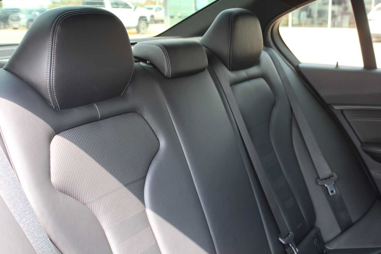Used 2015 BMW M3 RWD image 21