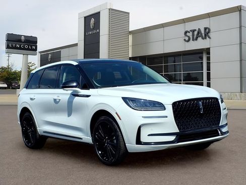 Used 2023 Lincoln Corsair AWD w/ Equipment Group 101A image 1