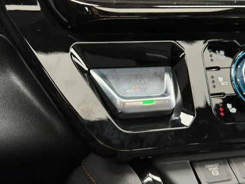 New 2026 GMC Sierra 2500 AT4 w/ AT4 Premium Plus Package AWD/4WD image 24