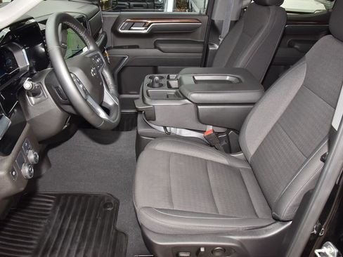 Used 2025 Chevrolet Silverado 1500 LT w/ Texas Edition Plus image 13