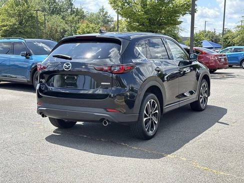 Used 2022 MAZDA CX-5 AWD 2.5 S w/ Premium Package image 2