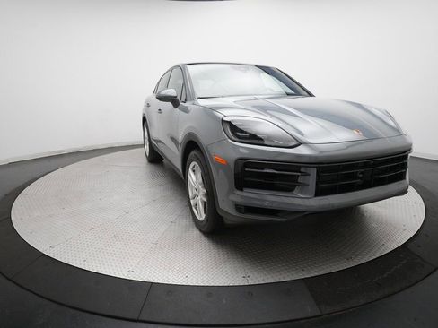 Certified 2026 Porsche Cayenne Coupe image 10