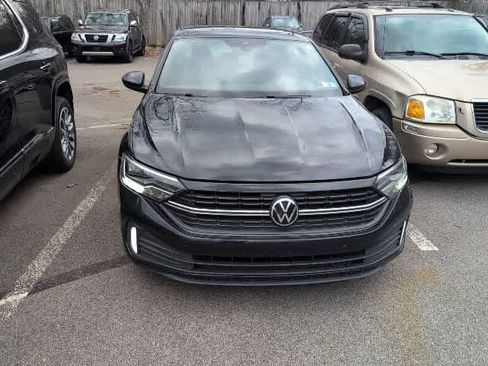 Used 2023 Volkswagen Jetta Sport image 6