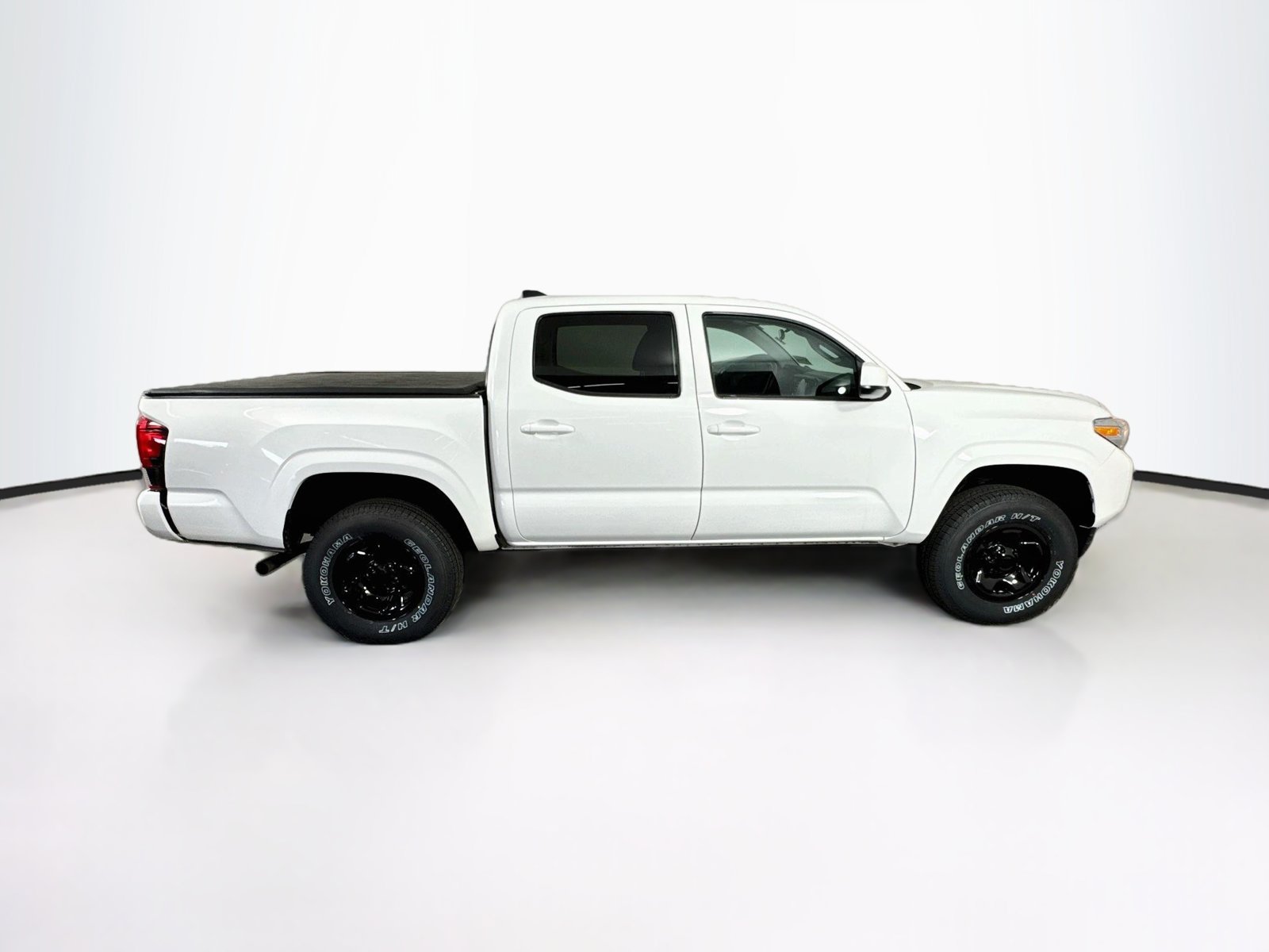 Certified 2023 Toyota Tacoma SR AWD/4WD image 8