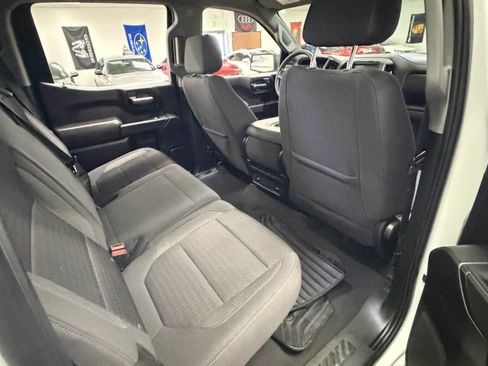 Used 2022 Chevrolet Silverado 1500 Custom AWD/4WD image 21