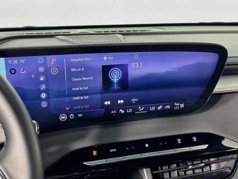 Used 2025 Buick Enclave Preferred FWD image 14