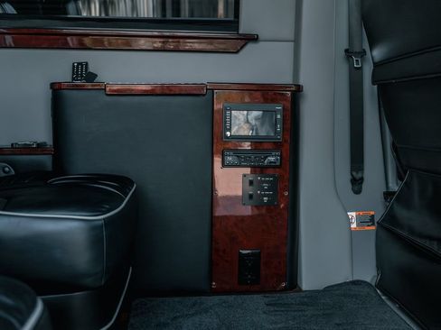 Used 2018 Mercedes-Benz Sprinter 3500 image 73
