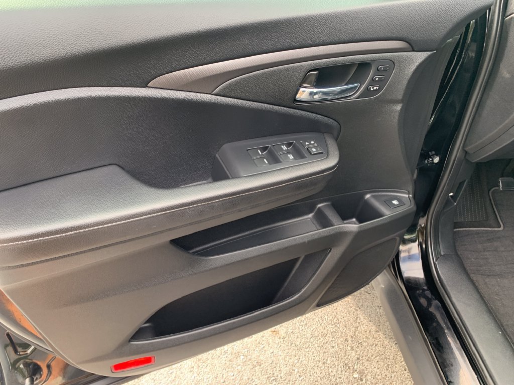 Used 2025 Honda Ridgeline RTL image 10