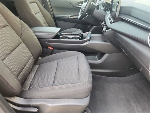 Used 2025 Chevrolet Equinox LT w/ Midnight Edition image 26