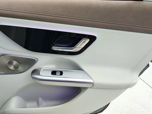 Used 2025 Mercedes-Benz EQE 350+ Sedan image 27