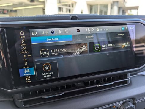 Used 2024 Jeep Wrangler Unlimited Rubicon w/ Capability Package image 29