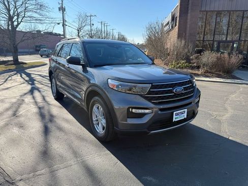 Used 2022 Ford Explorer XLT w/ Equipment Group 202A image 21