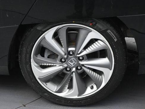 Used 2018 Honda Clarity Touring image 32