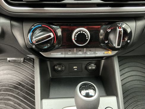 Used 2023 Hyundai Kona SEL image 12