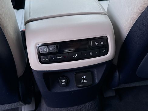 Used 2023 Hyundai Palisade Limited image 22