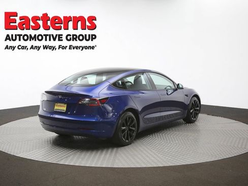Used 2021 Tesla Model 3 Standard Range Plus image 39