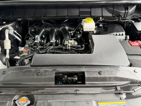 Used 2025 Nissan Pathfinder SV FWD image 40