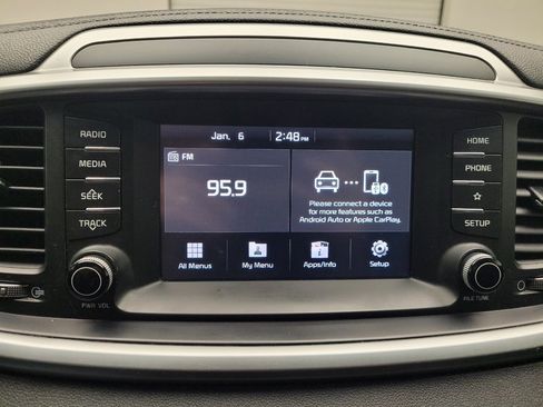 Used 2020 Kia Sorento LX image 25