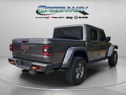 Used 2025 Jeep Gladiator Mojave w/ Convenience Group