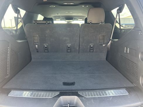 Certified 2025 Chevrolet Suburban Z71 AWD/4WD image 10
