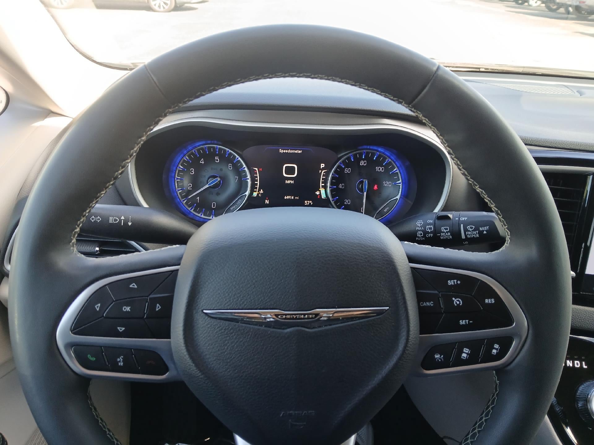 Used 2024 Chrysler Pacifica Touring-L FWD image 29