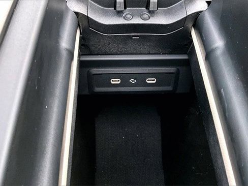 Certified 2025 Mercedes-Benz GLB 250 250 image 19