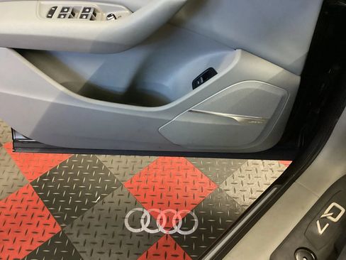 Used 2019 Audi Q7 2.0T Premium Plus w/ Premium Plus Package AWD/4WD image 22