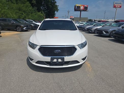 Used 2017 Ford Taurus SHO AWD/4WD image 8