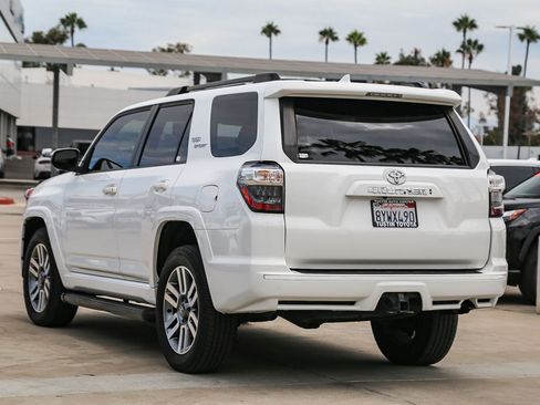 Certified 2022 Toyota 4Runner TRD Sport w/ Technology Package AWD/4WD image 6