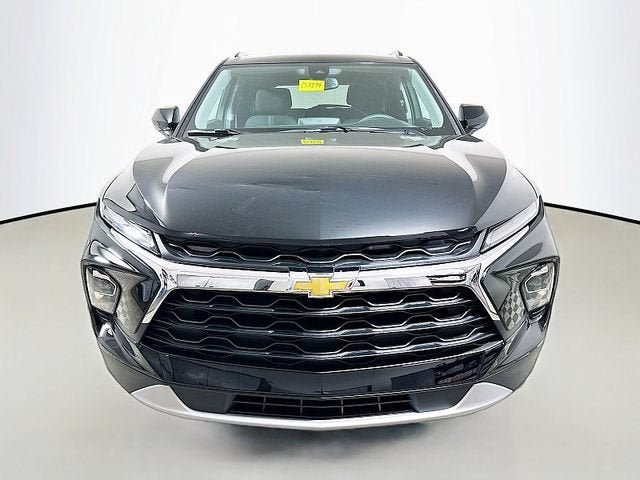 New 2026 Chevrolet Blazer LT w/ Convenience Package AWD/4WD image 2