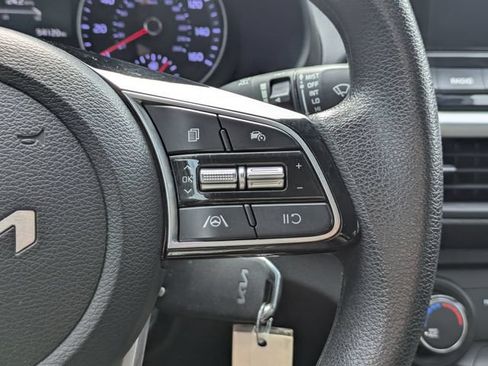 Used 2024 Kia Forte LXS FWD image 25