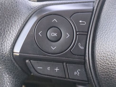 Used 2025 Toyota Corolla LE image 23