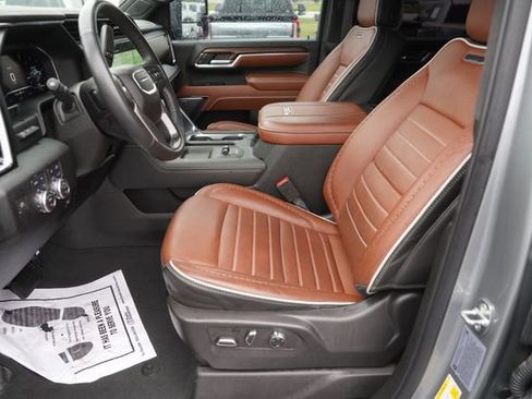 Used 2024 GMC Sierra 2500 Denali Ultimate AWD/4WD image 9