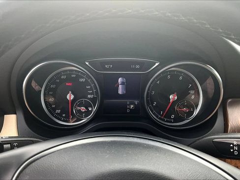 Used 2018 Mercedes-Benz GLA 250 4MATIC image 13